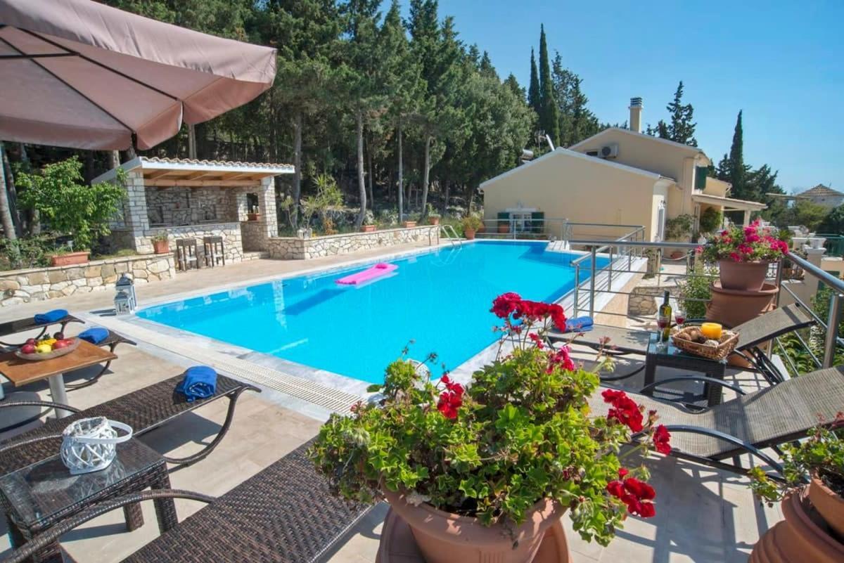 Paxoi Serene Oasis - Mylos Mediterranean Charm Arvanitakeika ภายนอก รูปภาพ